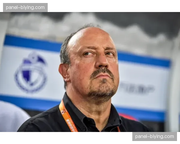 由于保级形势严峻，传某中东财团暂停了收购南安普顿俱乐部的谈判